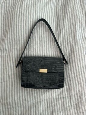 Croc Shoulder Purse